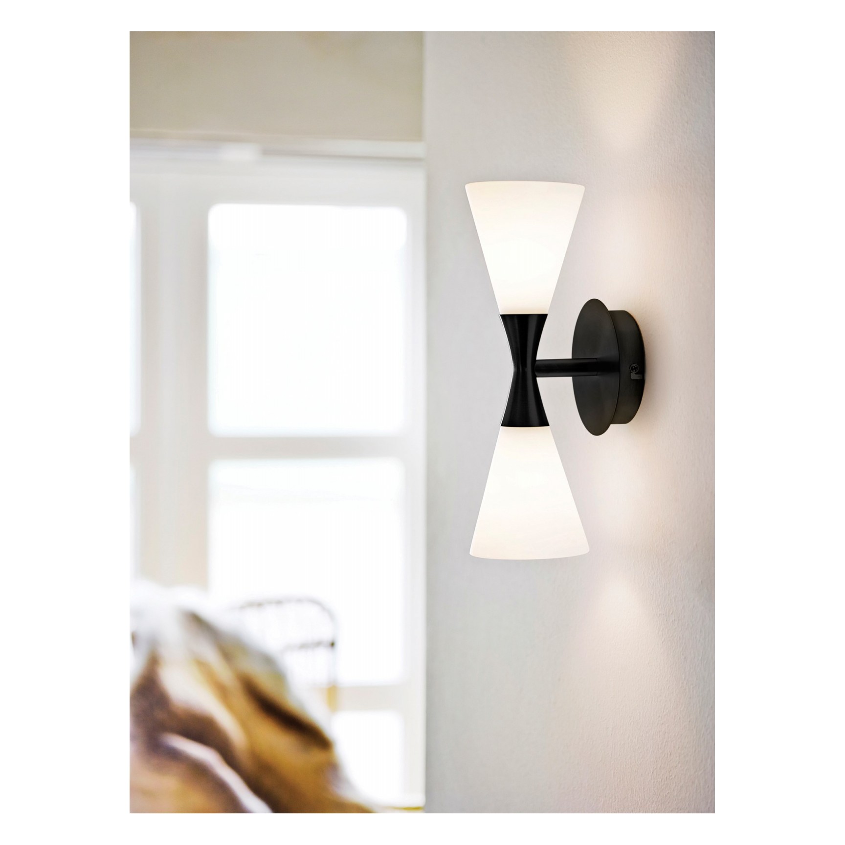 HARLEKIN DUO VÄGG MATTSVART