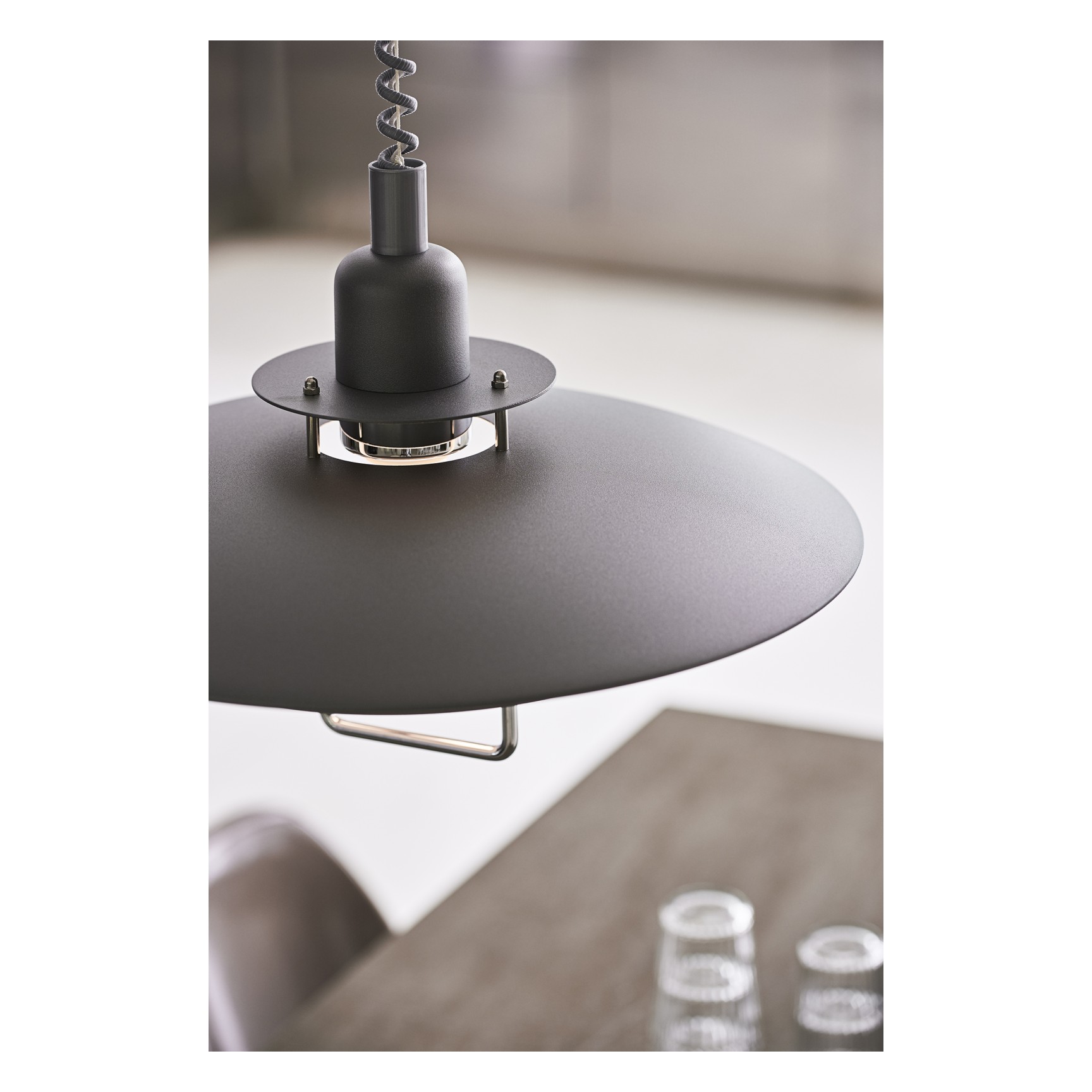 PRIMUS II PENDEL D430 GRÅSTRUKTUR