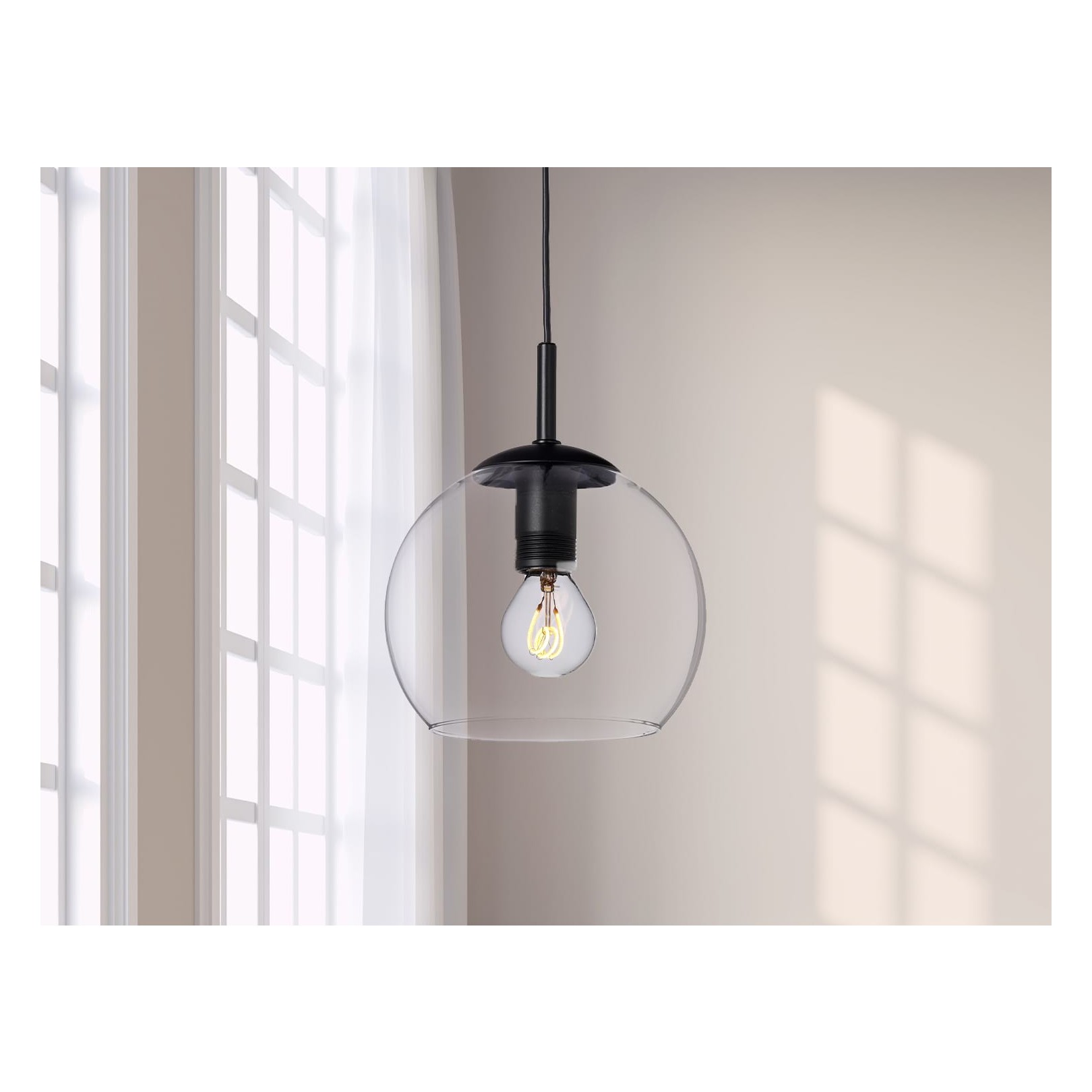 CAPELLA FÖNSTERLAMPA SVART/KLARGLAS
