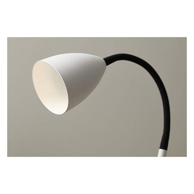 TROTSIG BORDSLAMPA MATTVIT