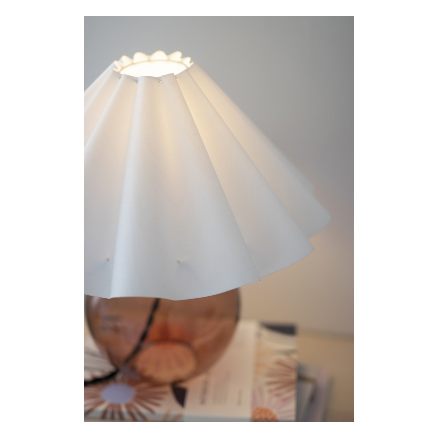 JUDITH BORD BRUN/VIT