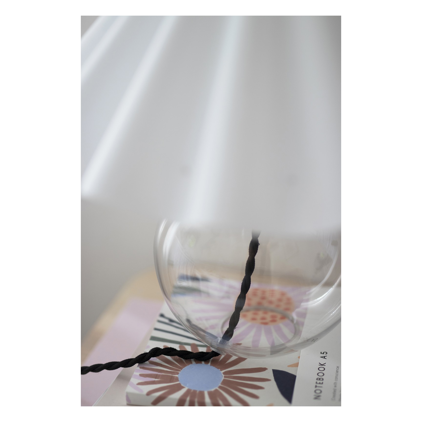 JUDITH BORD KLAR/VIT