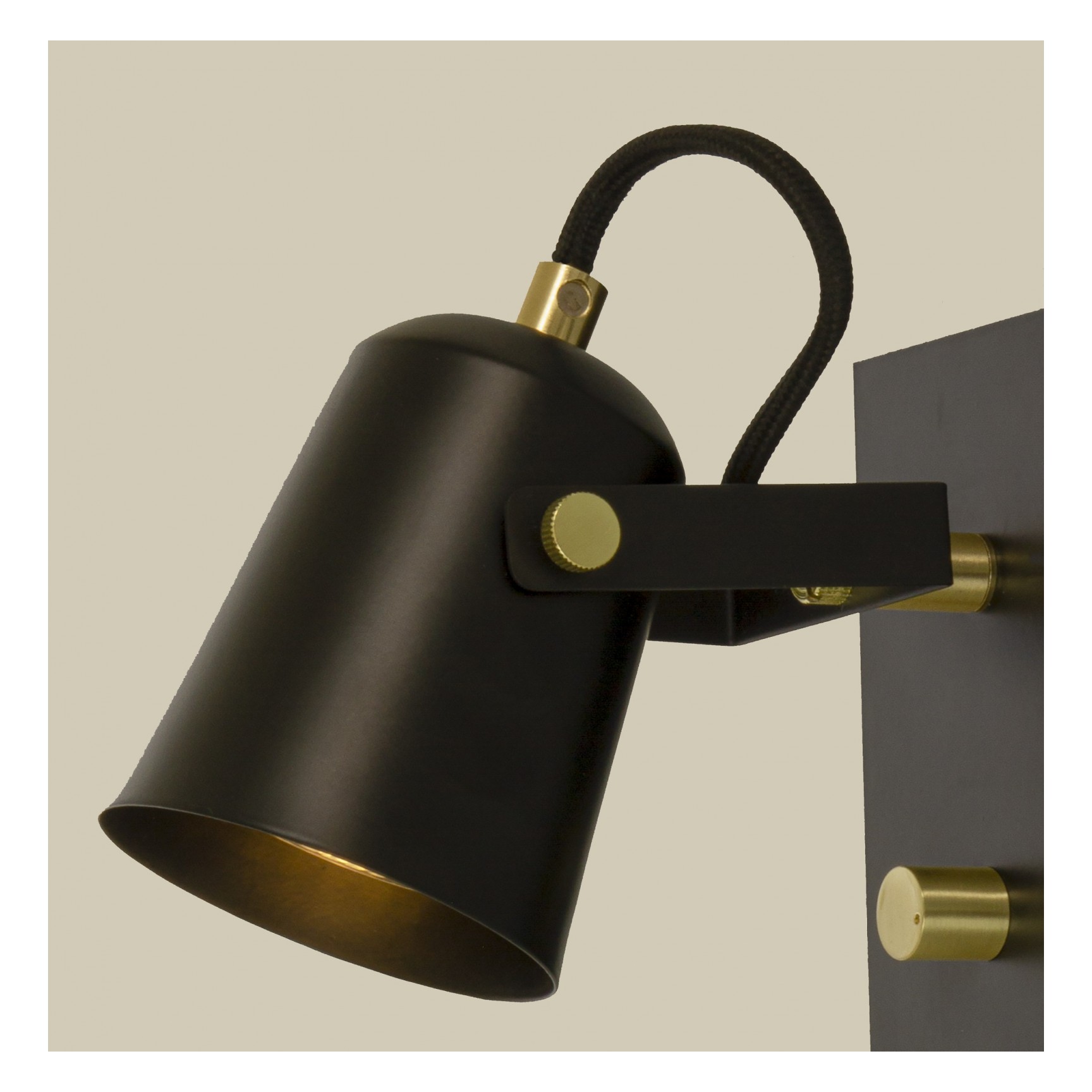 METZ Vägglampa Svart/Matt mässing