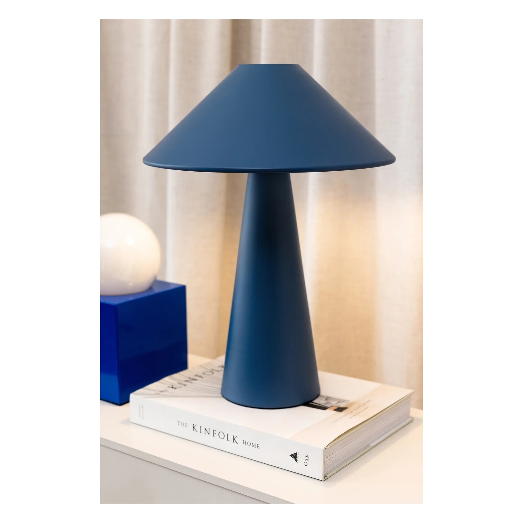 Cannes Bordslampa Blå