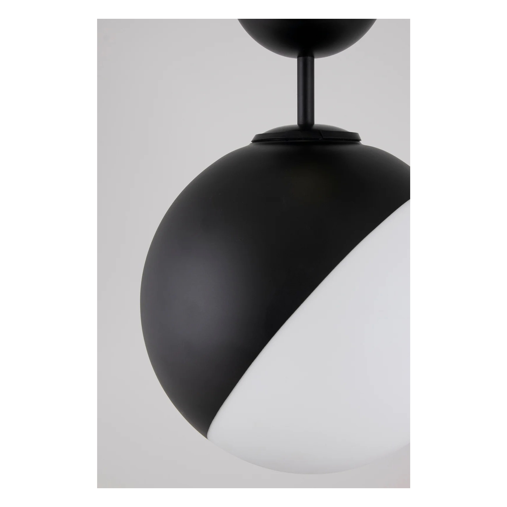 CONTUR 25 IP44 PLAFOND SVART/VIT